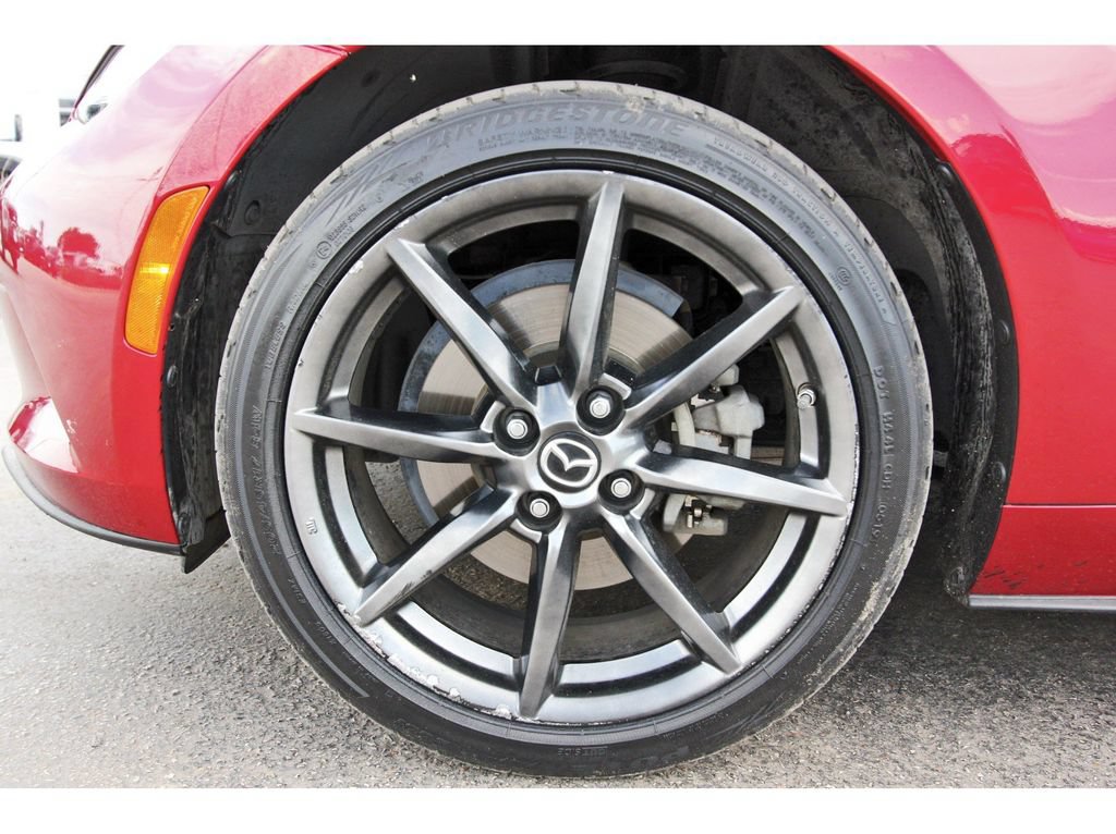 Used 2019 MAZDA MX-5 Miata RF Grand Touring RWD image 33