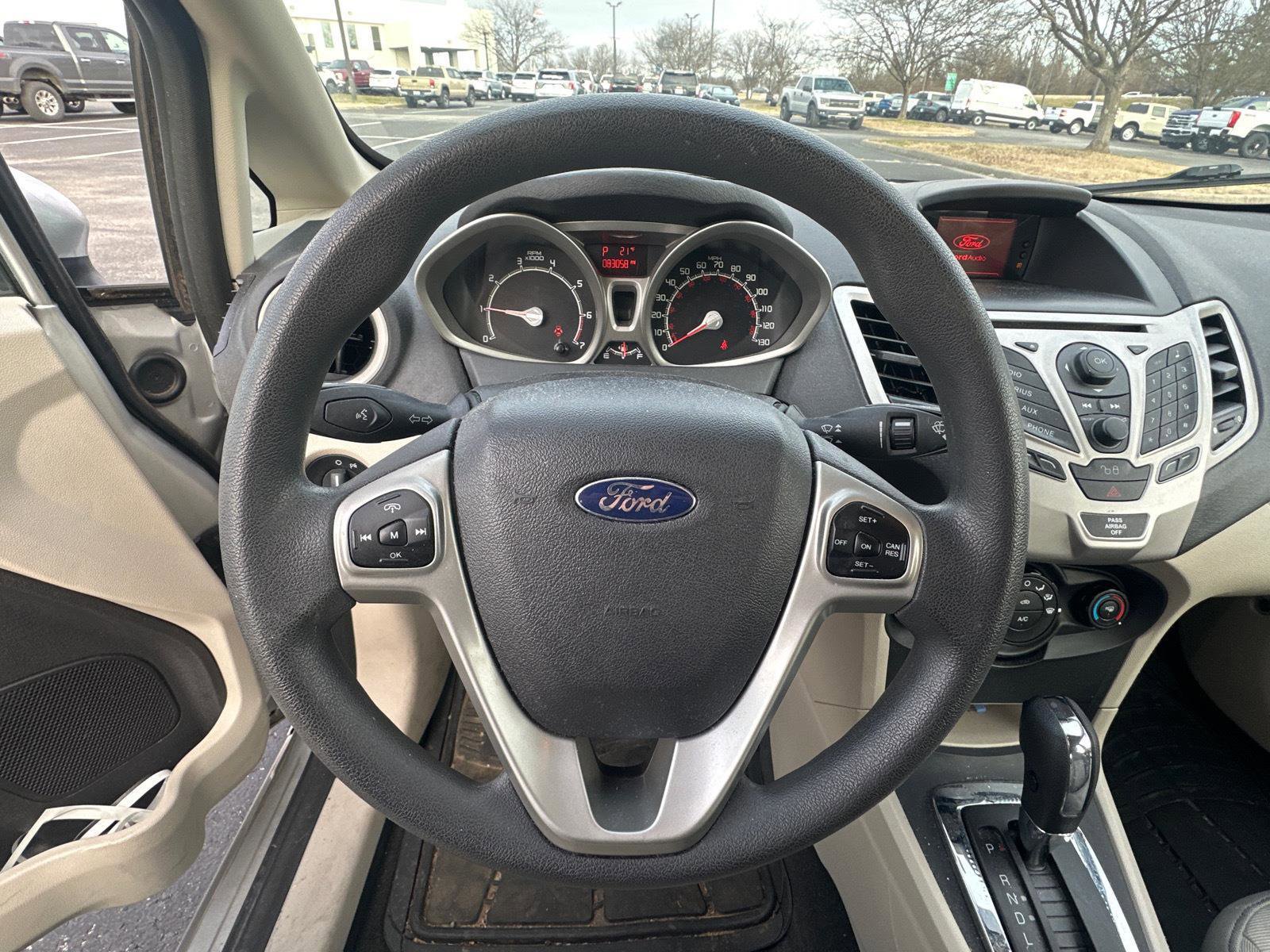 Used 2012 Ford Fiesta SE image 14