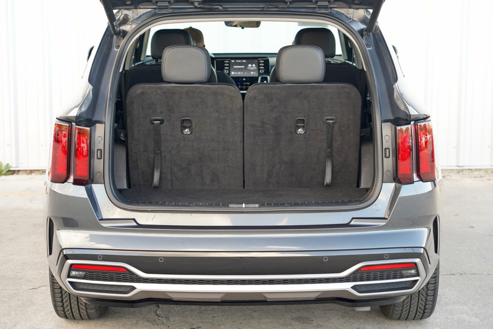 Used 2021 Kia Sorento EX w/ Panoramic Sunroof Package image 9