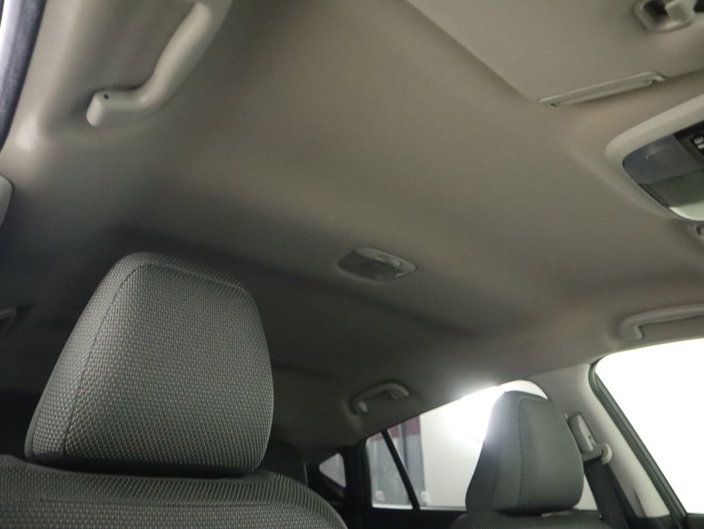 Used 2024 Subaru Crosstrek 2.0i Premium image 18