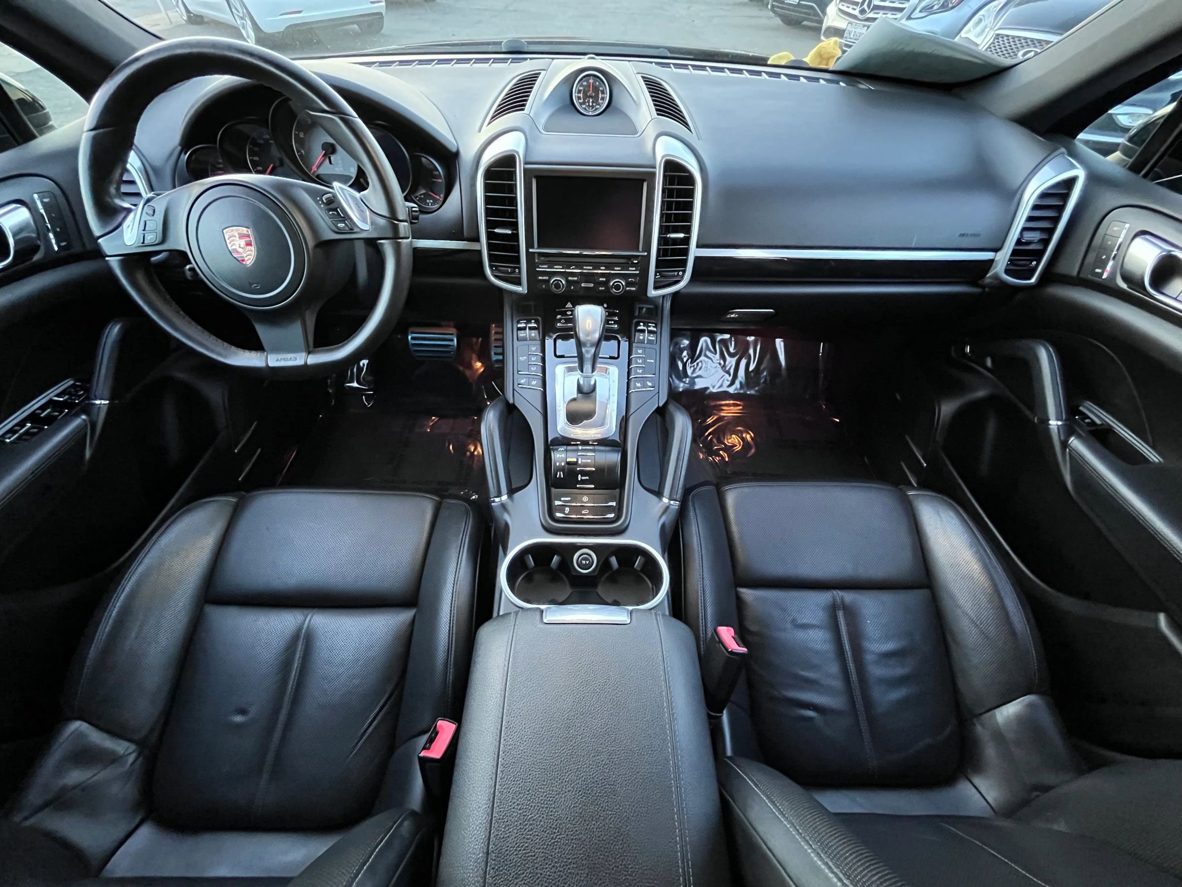 Used 2012 Porsche Cayenne S image 17