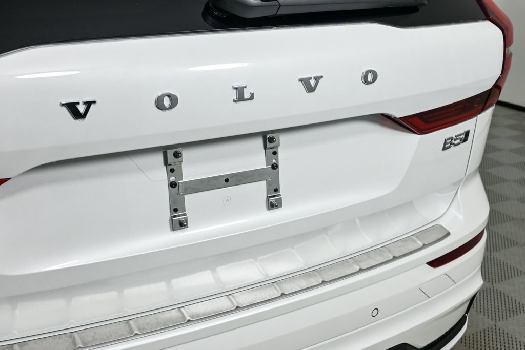New 2026 Volvo XC60 B5 Ultra w/ Protection Package Premier image 36