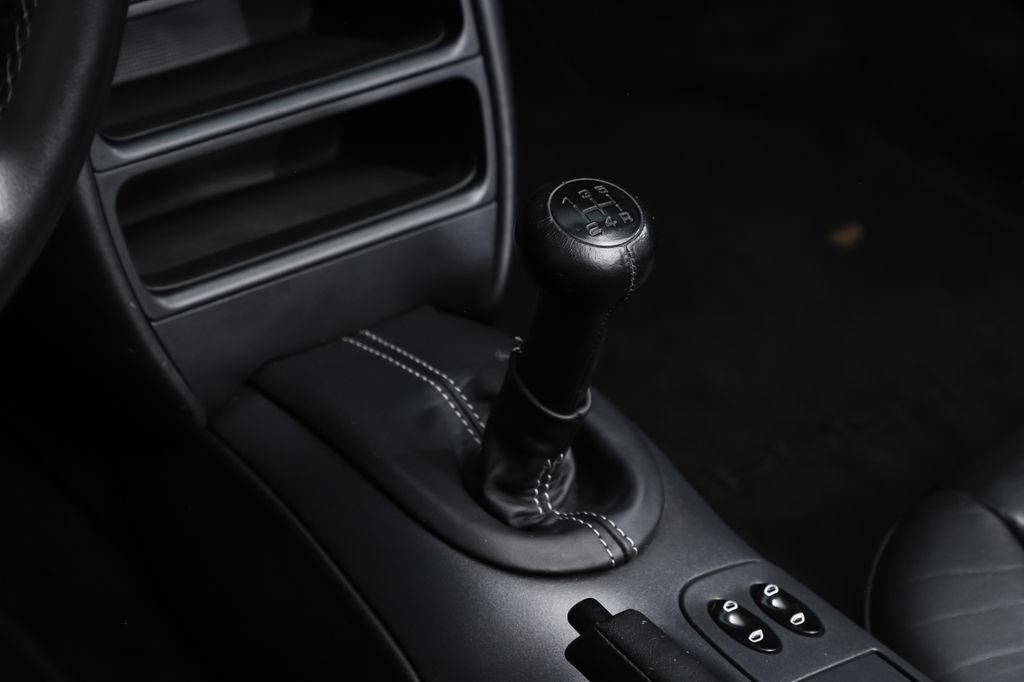 Used 1999 Porsche Boxster RWD image 13