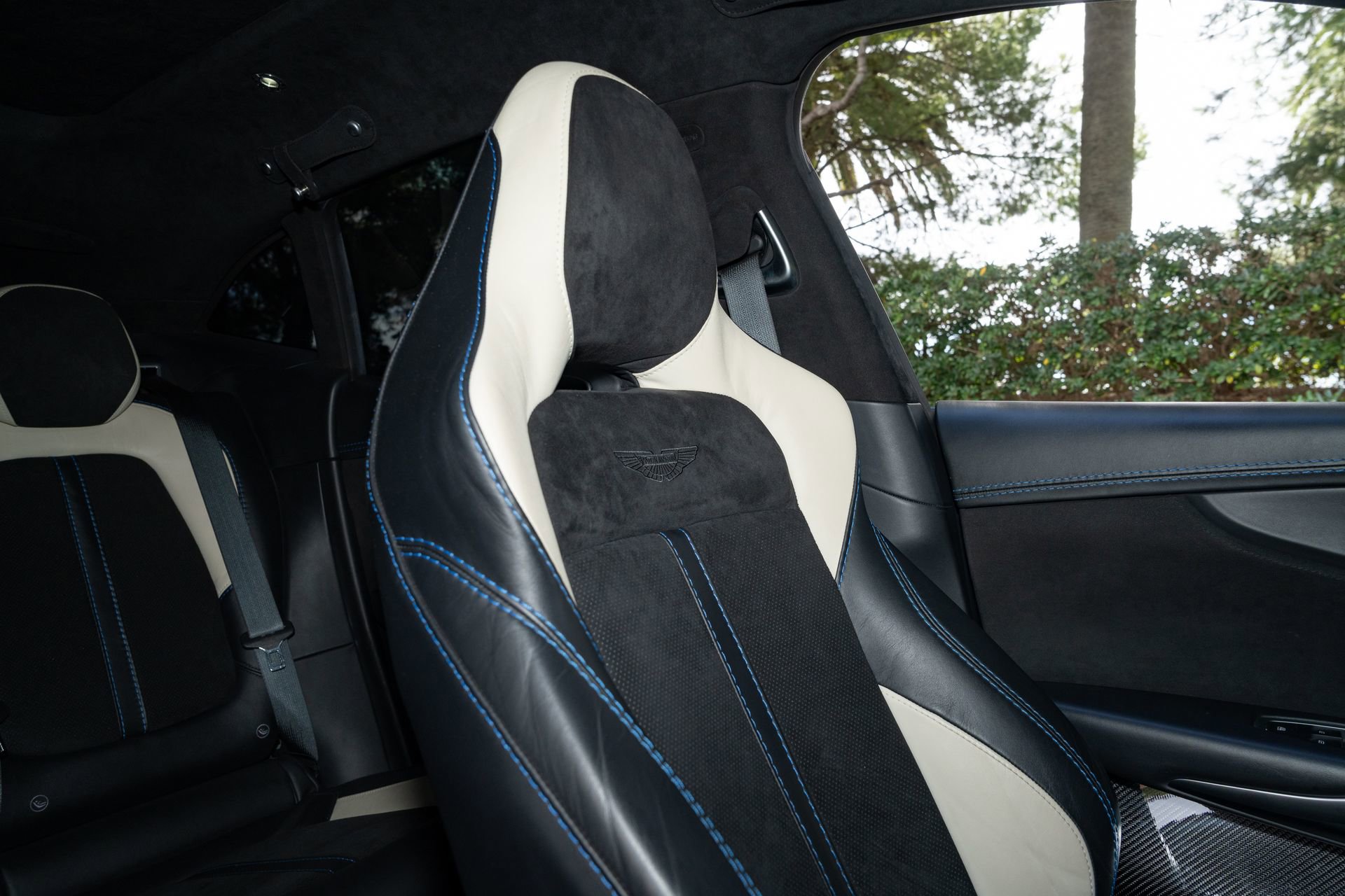 Used 2023 Aston Martin DBX 707 AWD/4WD image 22