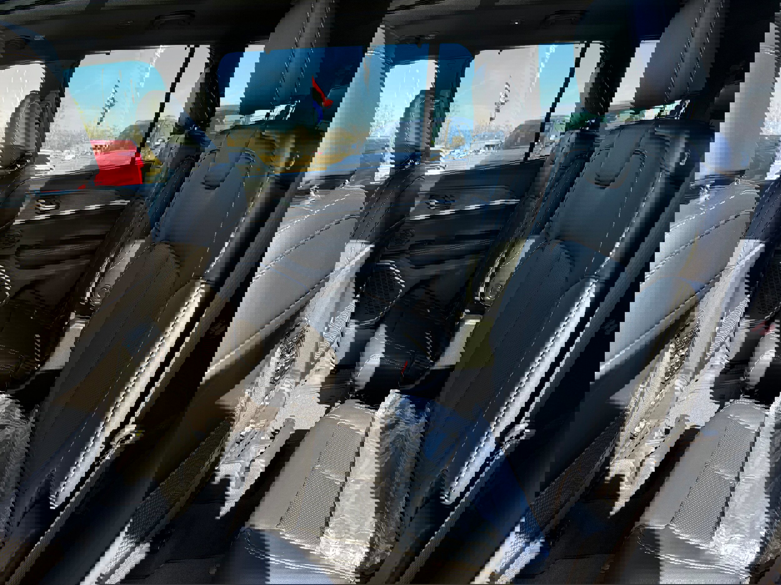 New 2025 Jeep Grand Cherokee L Limited w/ Luxury Tech Group II image 11