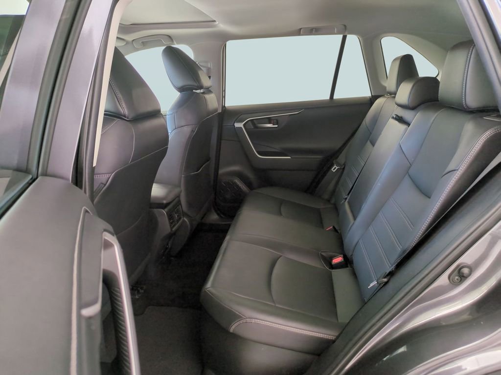 Used 2021 Toyota RAV4 Limited AWD/4WD image 23