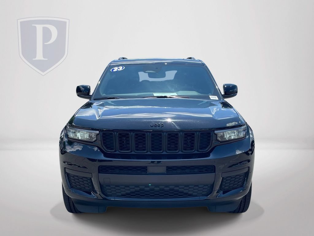 Used 2023 Jeep Grand Cherokee L Laredo AWD/4WD image 3