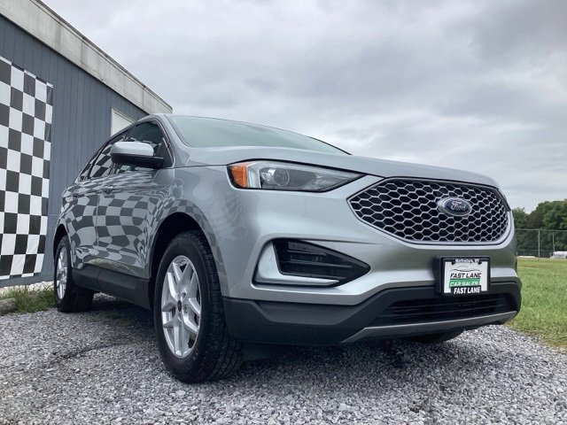 Used 2024 Ford Edge SEL image 5