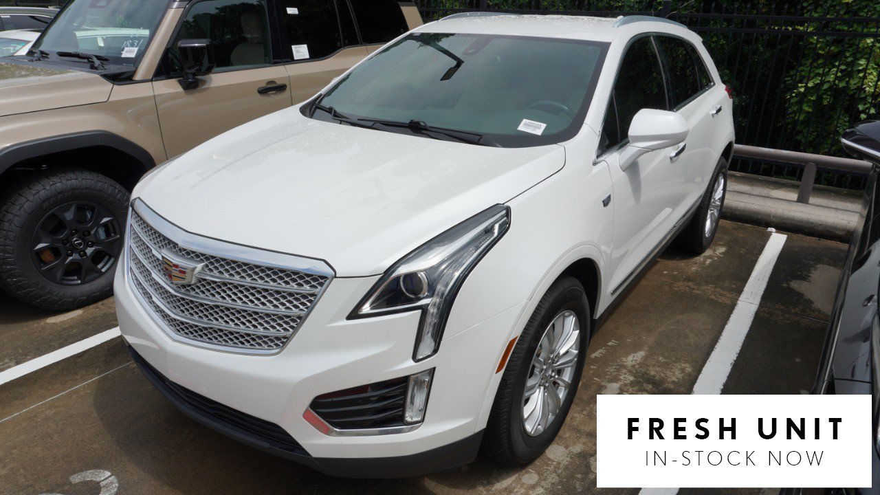 Used 2018 Cadillac XT5 FWD image 1