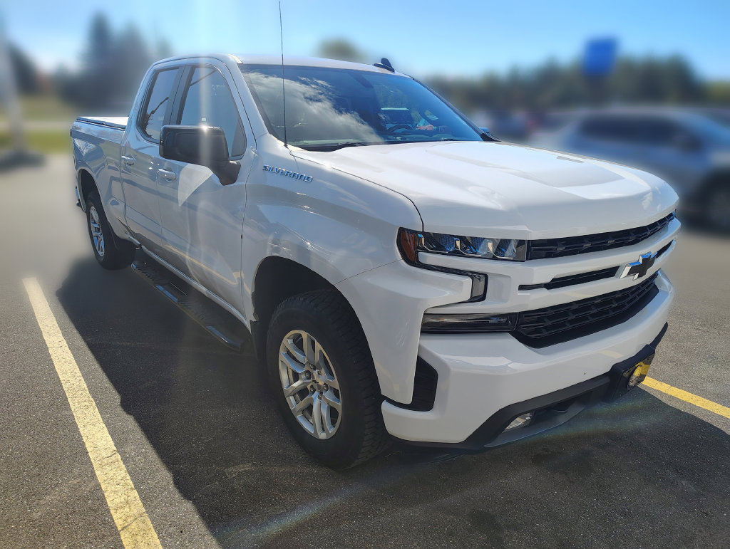 Used 2019 Chevrolet Silverado 1500 RST w/ True North Edition AWD/4WD image 3