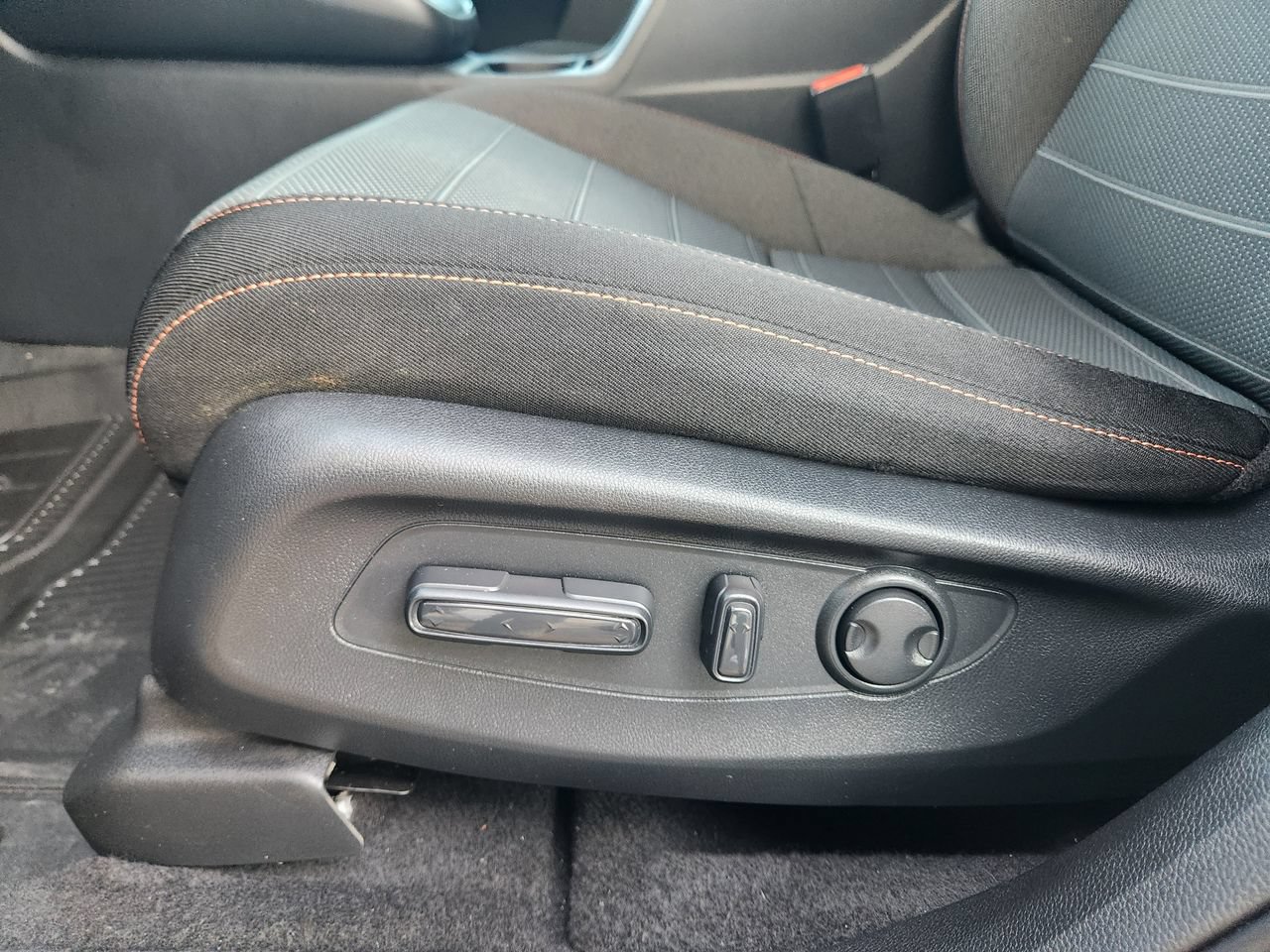 Certified 2024 Honda CR-V Sport image 23