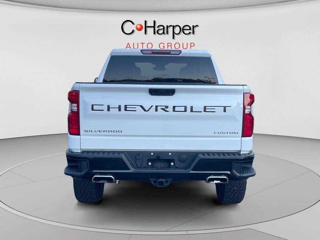 Used 2025 Chevrolet Silverado 1500 Custom Trail Boss w/ LPO, Dark Essentials Package AWD/4WD image 4