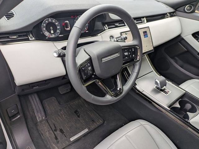 Used 2026 Land Rover Range Rover Evoque S AWD/4WD image 7