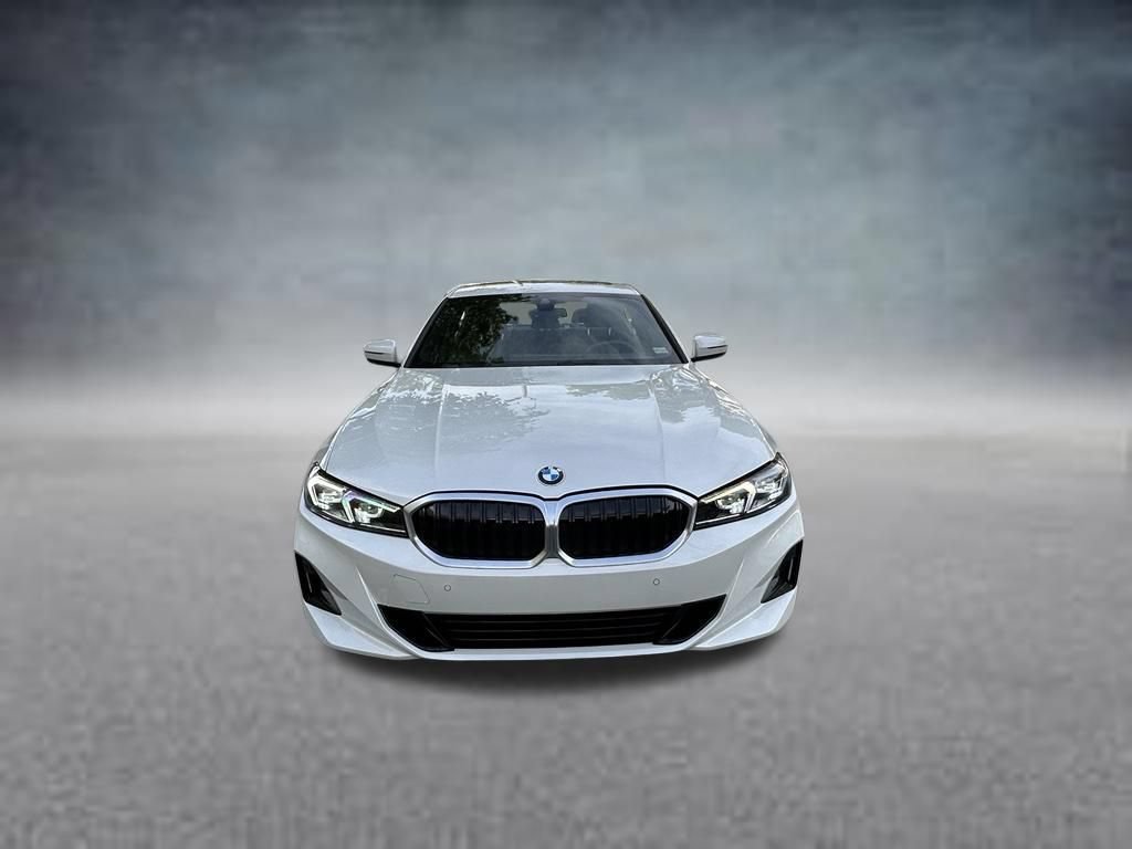 Used 2025 BMW 330i Sedan RWD image 2