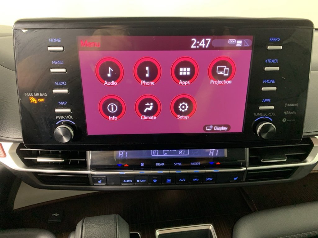 Used 2021 Toyota Sienna XLE image 26