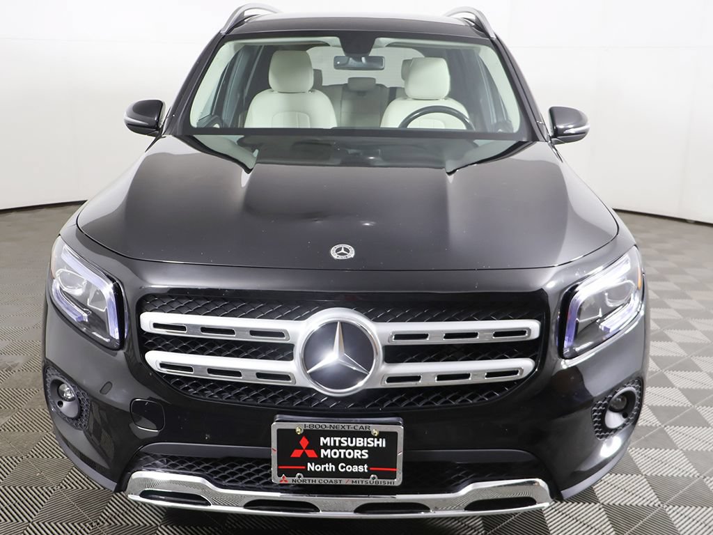 Used 2021 Mercedes-Benz GLB 250 4MATIC w/ Premium Package image 16