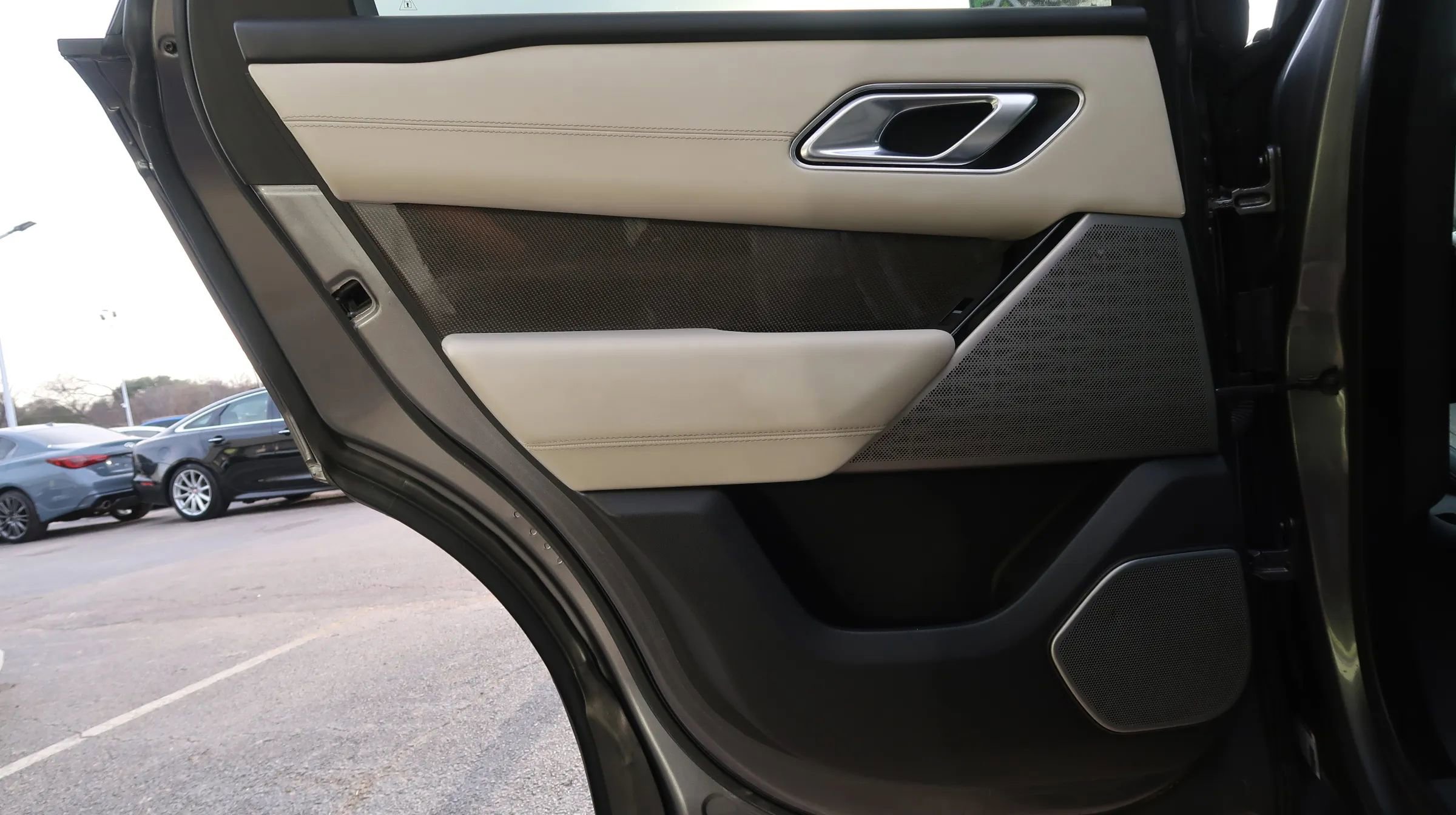 Used 2018 Land Rover Range Rover Velar image 50