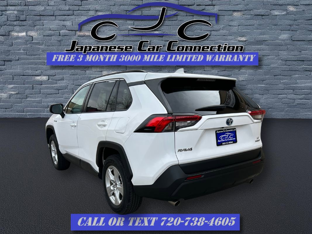 Used 2021 Toyota RAV4 LE image 7