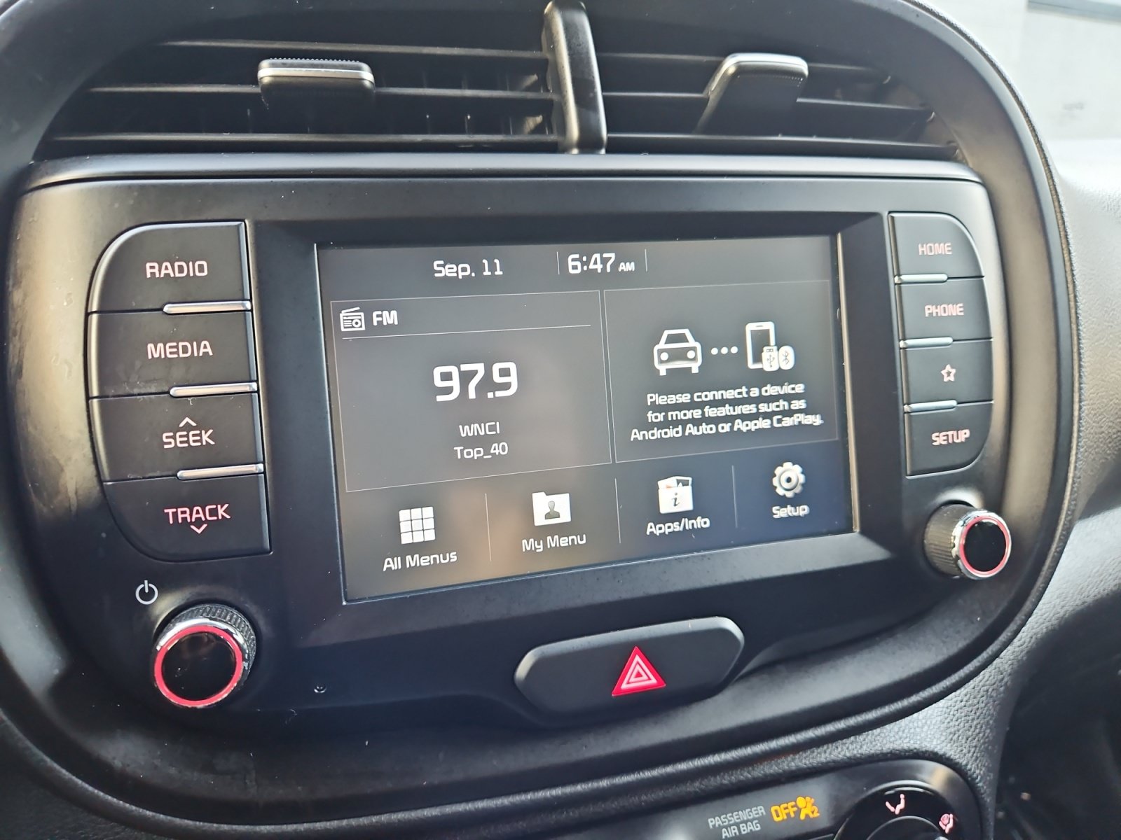 Used 2020 Kia Soul LX FWD image 9
