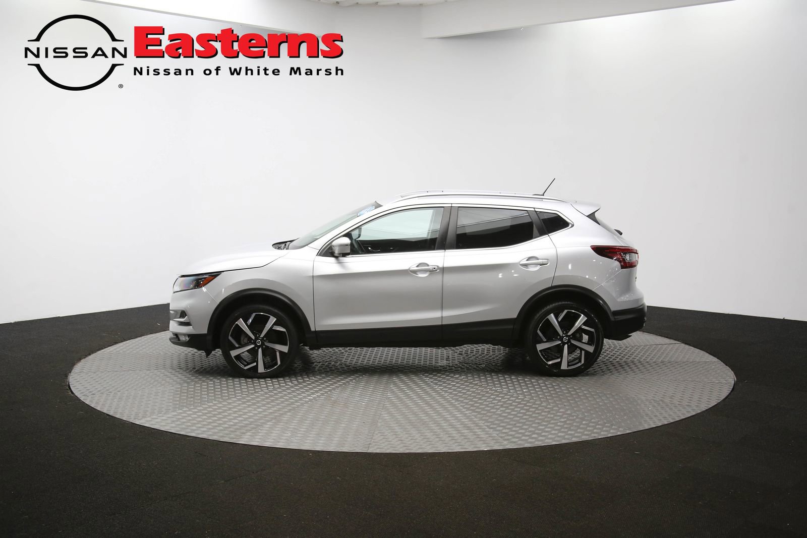 Used 2022 Nissan Rogue Sport SL w/ Premium Package image 59