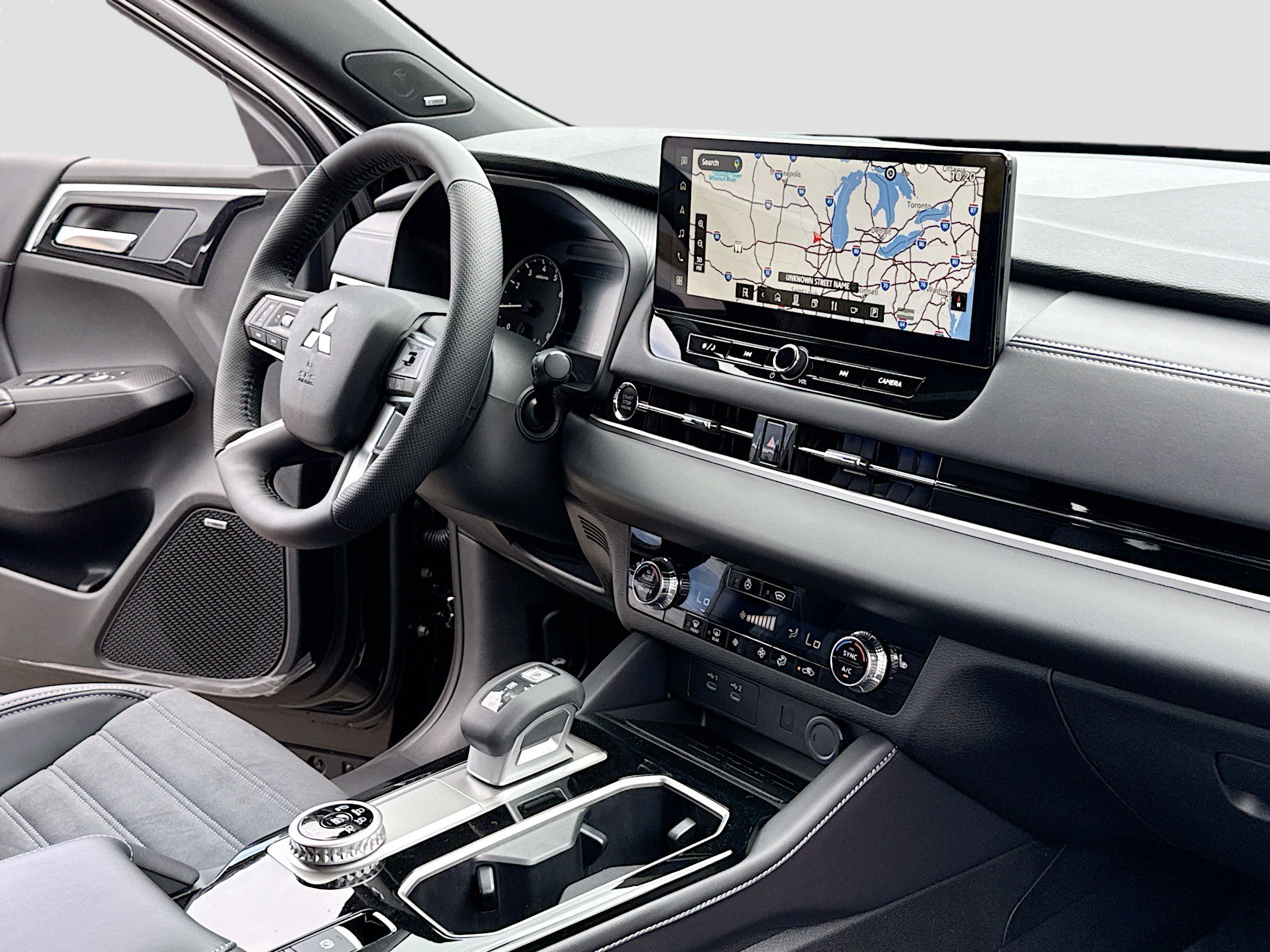 New 2026 Mitsubishi Outlander LE AWD/4WD image 5