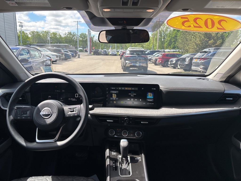 Used 2025 Nissan Kicks SV w/ SV Premium Package AWD/4WD image 13