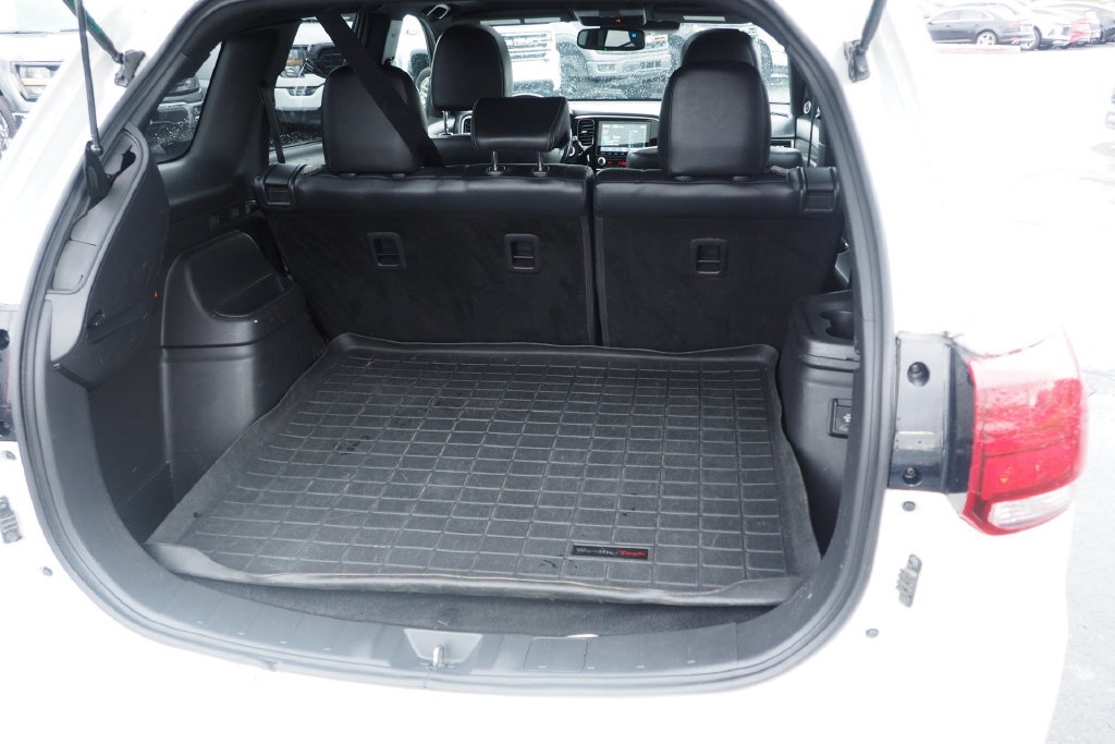 Used 2020 Mitsubishi Outlander GT AWD/4WD image 17