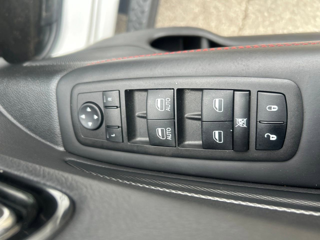Used 2024 Dodge Durango GT AWD/4WD image 16