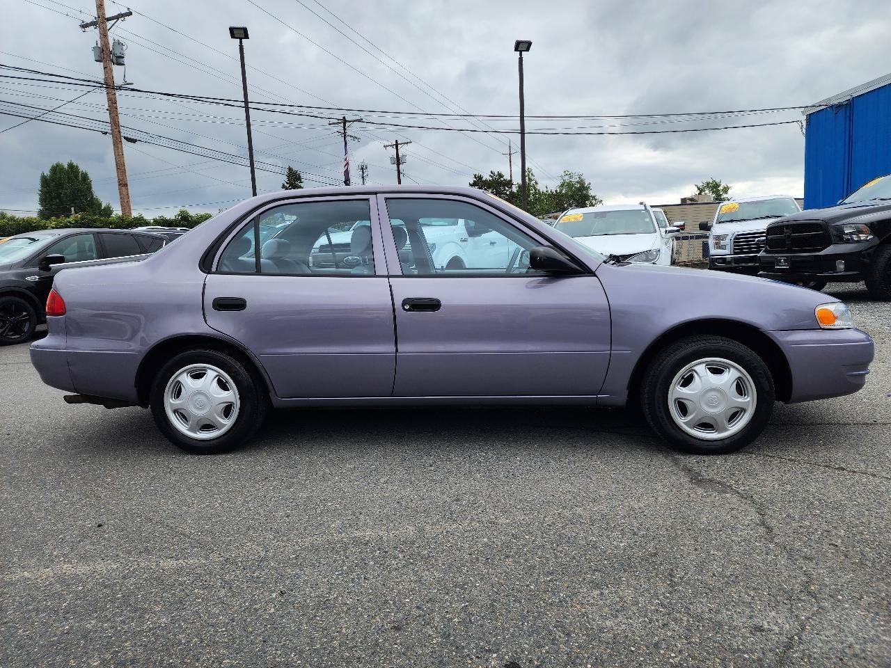 Used 1998 Toyota Corolla FWD image 3