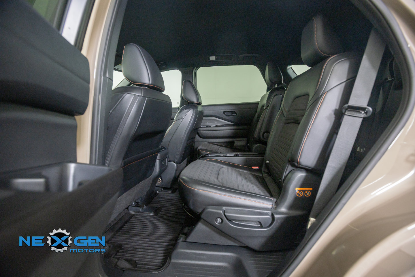 Used 2023 Nissan Pathfinder Rock Creek AWD/4WD image 30