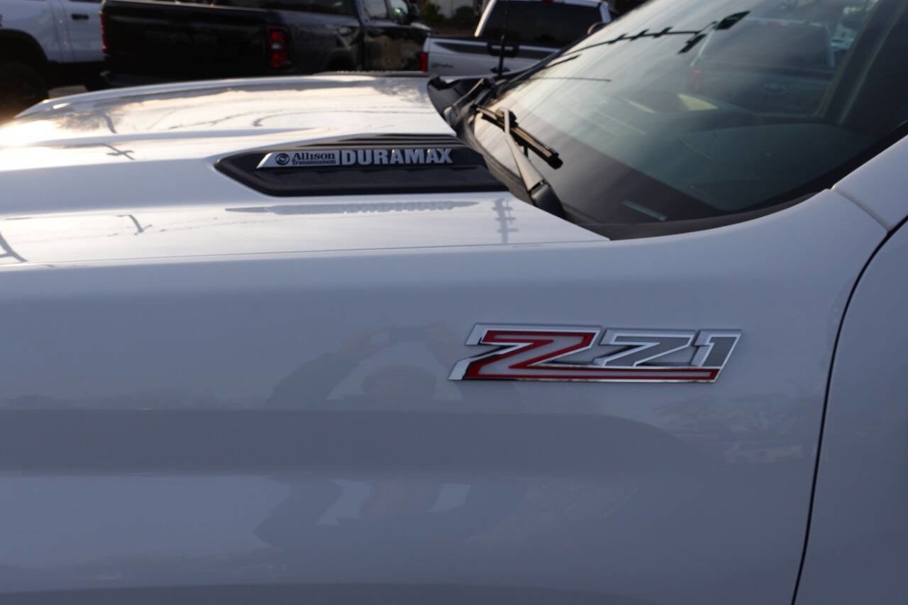 Used 2023 Chevrolet Silverado 2500 LT w/ Convenience Package image 8