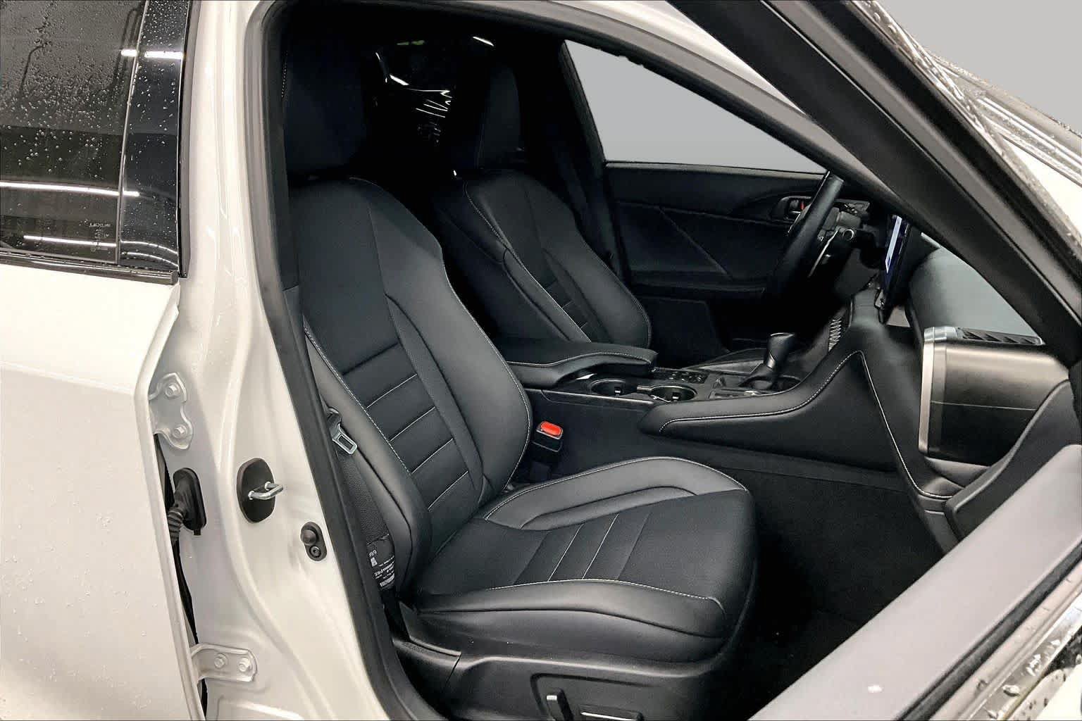 Used 2026 Lexus IS 350 F Sport w/ Accessory Package Z1 RWD image 9