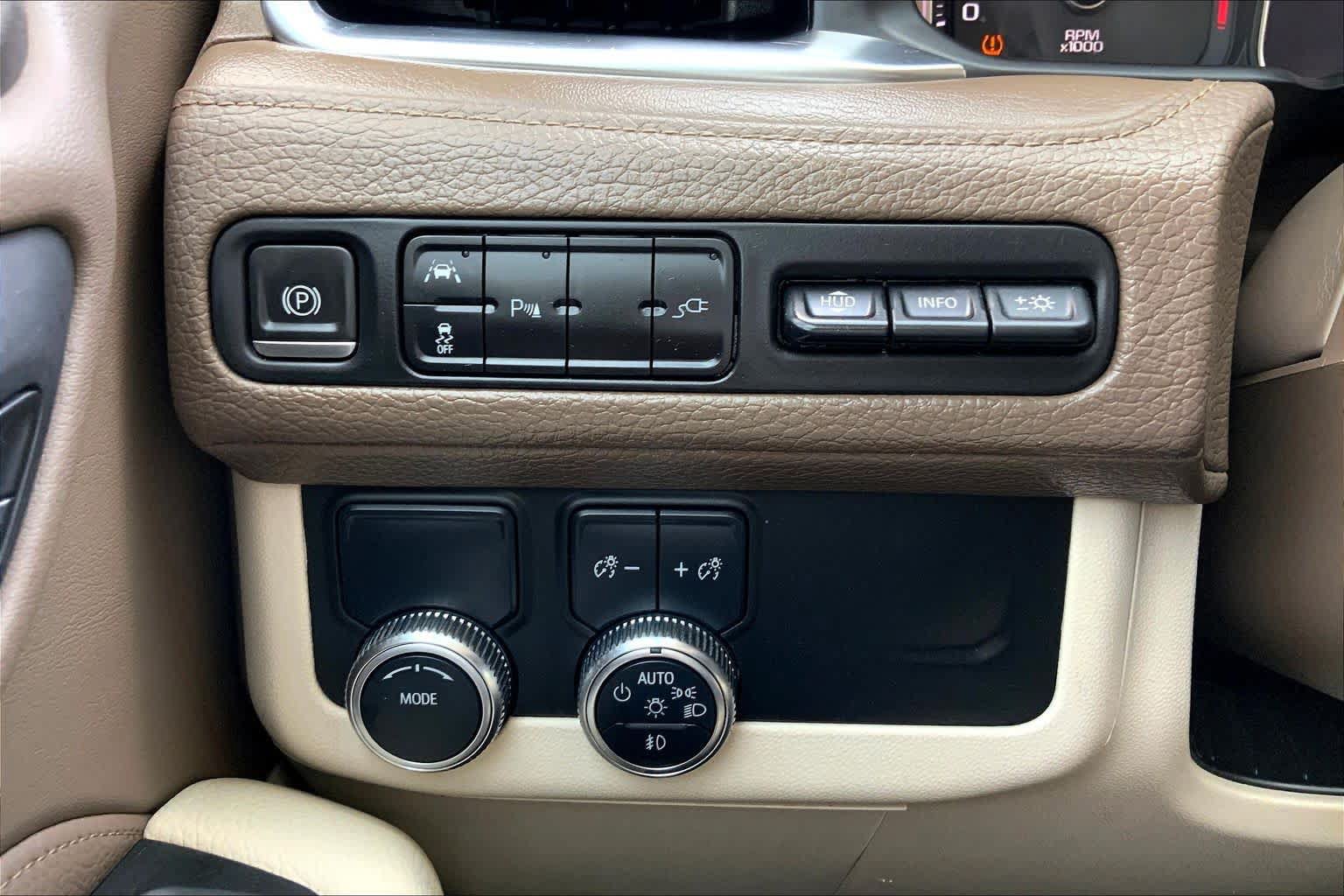 Certified 2021 GMC Yukon XL Denali RWD image 34