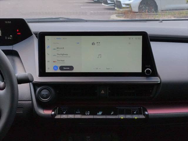 Certified 2026 Toyota Prius Plug-In Hybrid FWD image 17