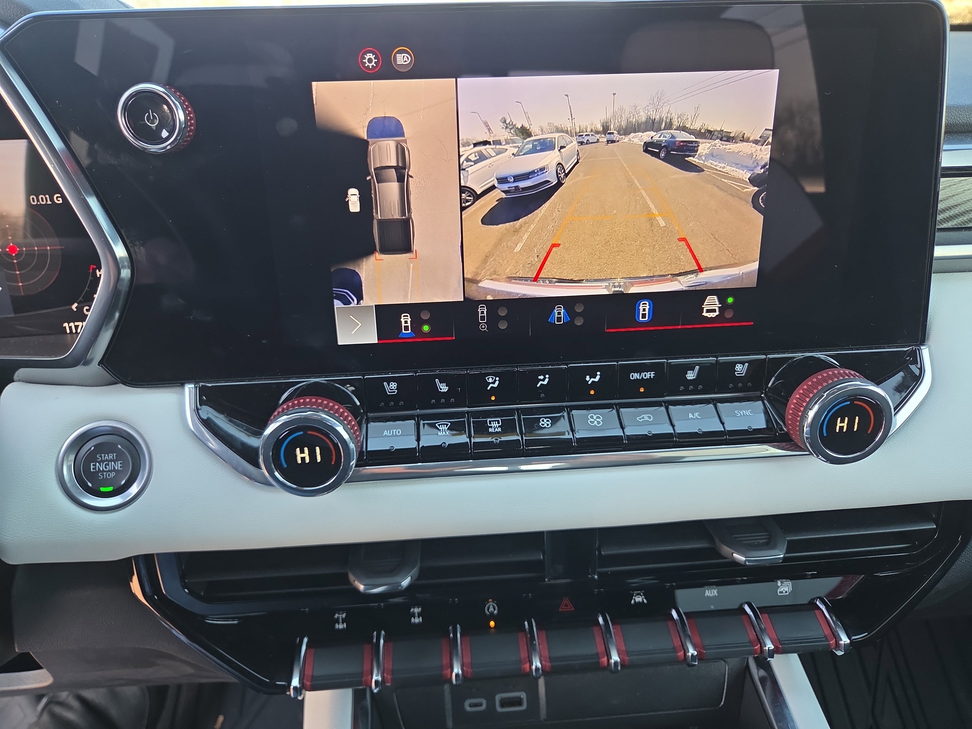 Used 2024 GMC Canyon AT4X image 24