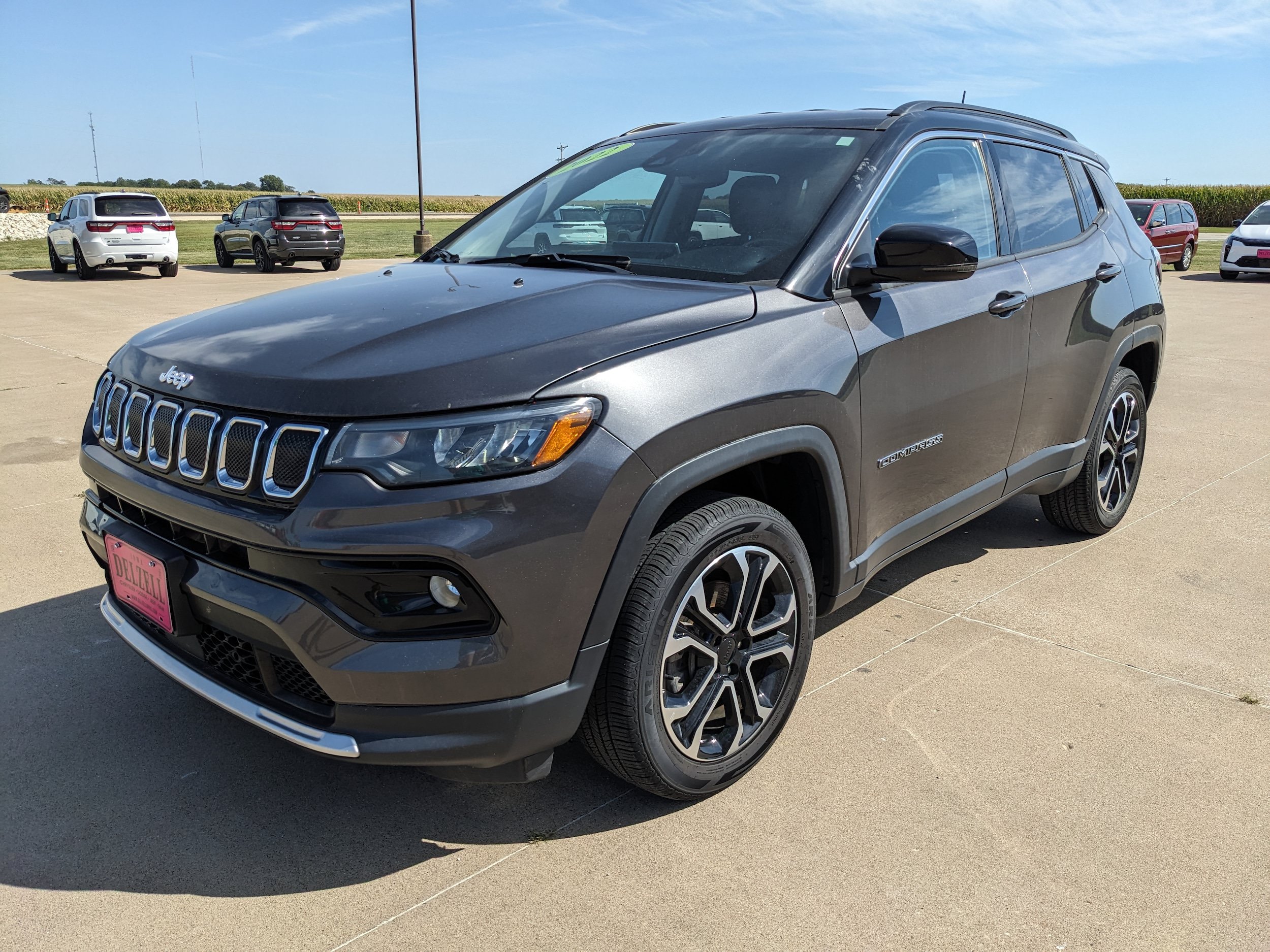Used 2022 Jeep Compass Limited AWD/4WD image 4