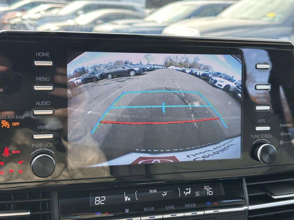 Used 2023 Toyota Sienna XLE image 32