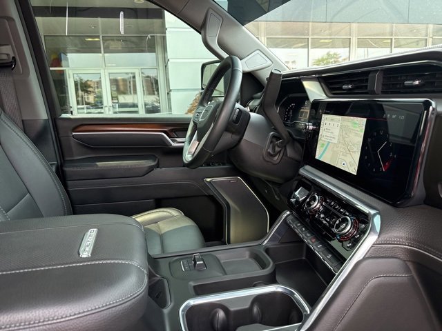 Used 2025 GMC Sierra 2500 Denali w/ Technology Package image 32