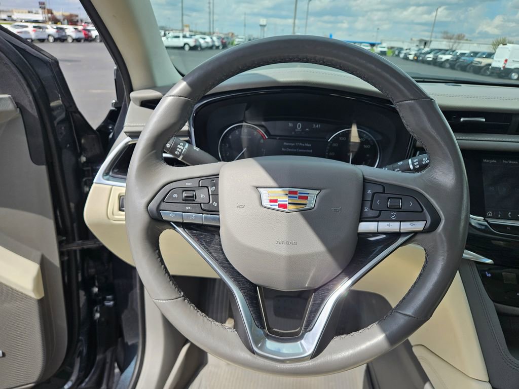Used 2020 Cadillac XT6 Premium Luxury w/ LPO, Floor Liner Package image 21