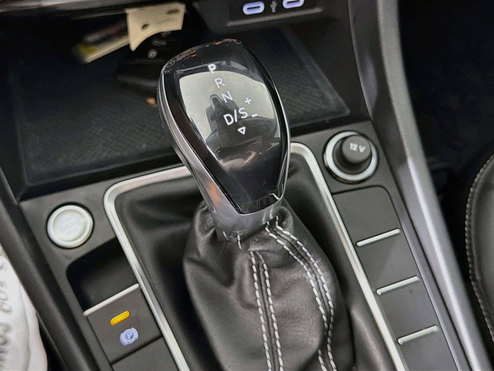 Used 2022 Volkswagen Jetta SE FWD image 15