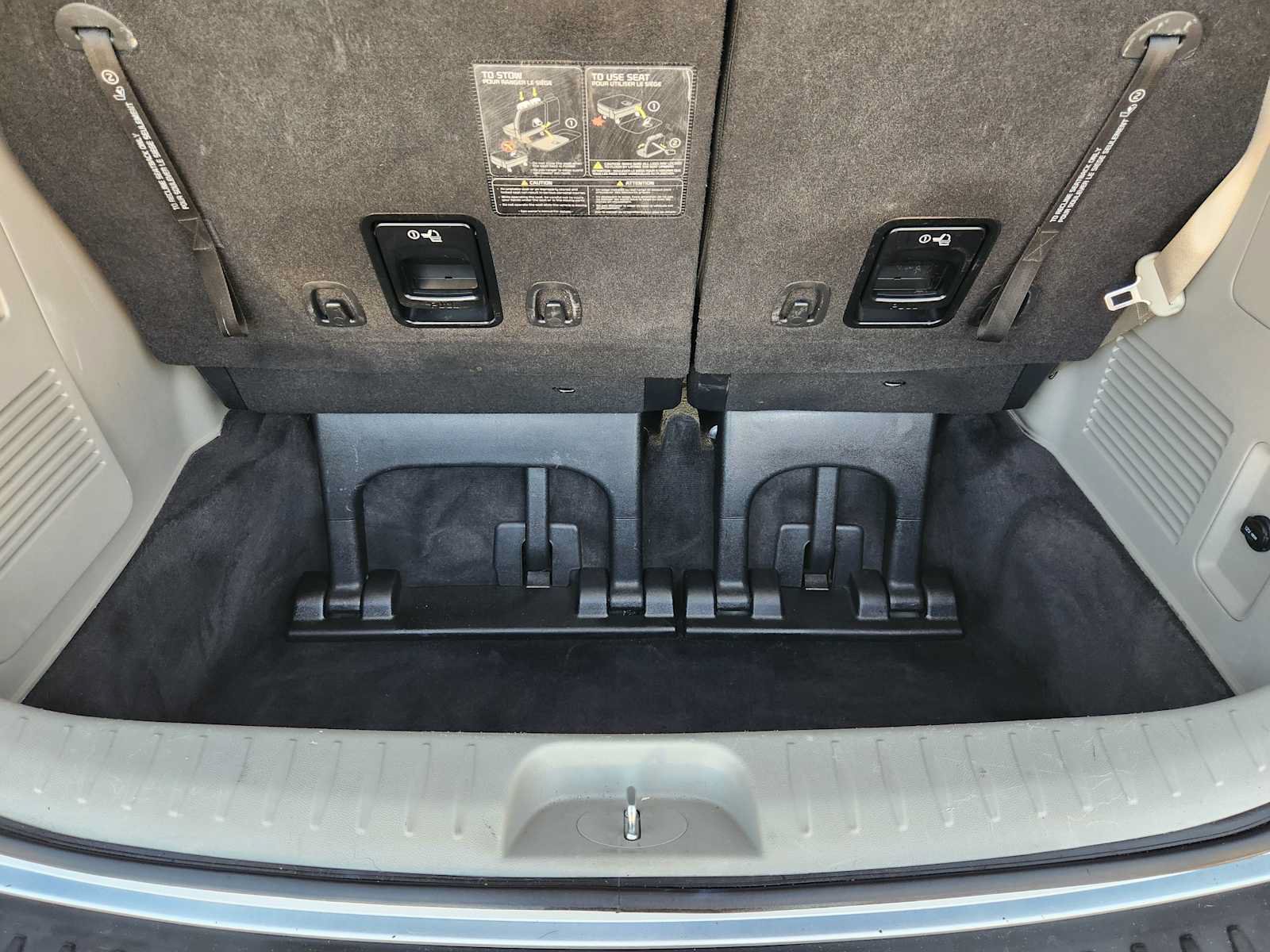 Used 2020 Kia Sedona EX FWD image 31