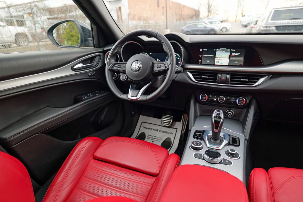 Used 2024 Alfa Romeo Stelvio Ti w/ Performance Driving Package image 42