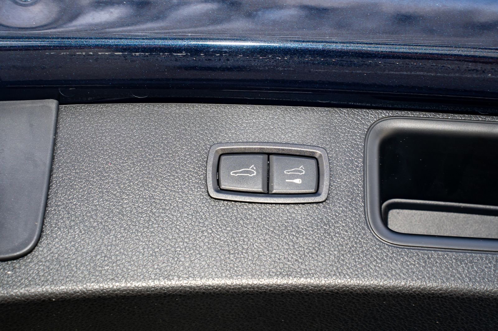 Used 2022 Porsche Macan S image 10