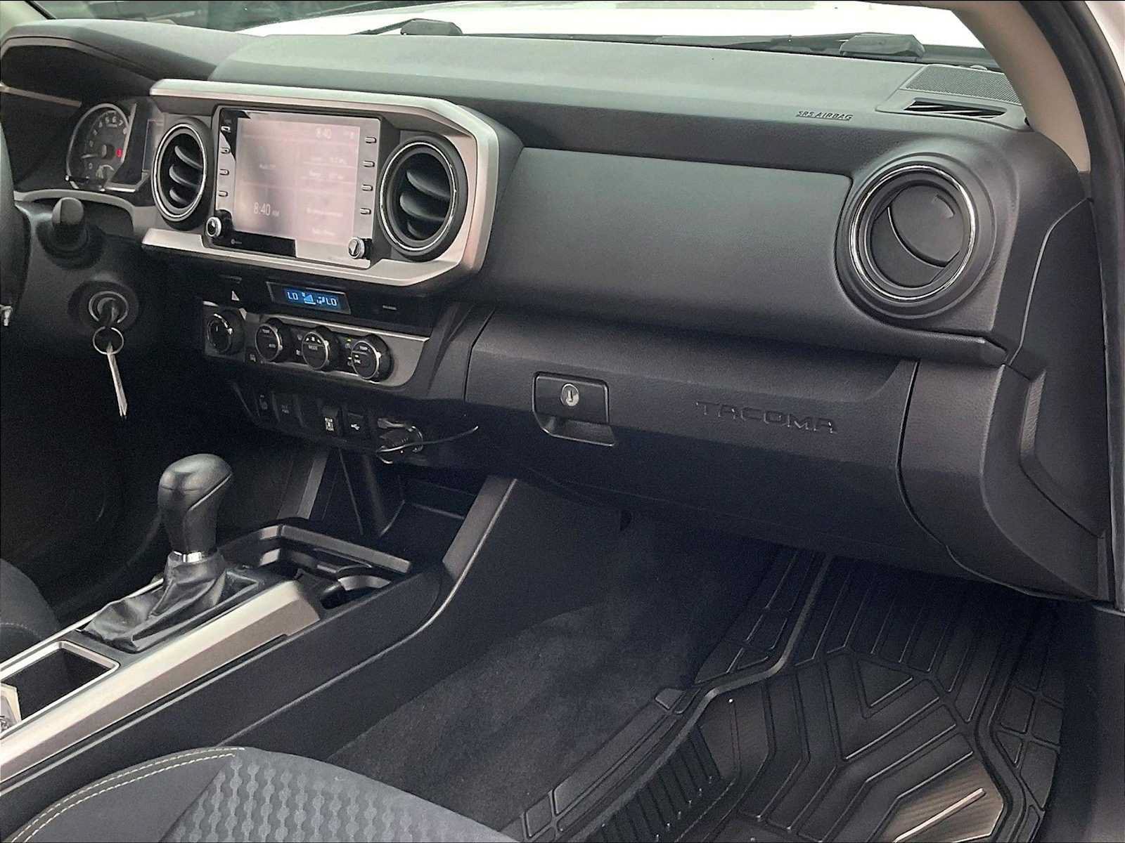 Used 2022 Toyota Tacoma SR5 w/ Trail Edition AWD/4WD image 18
