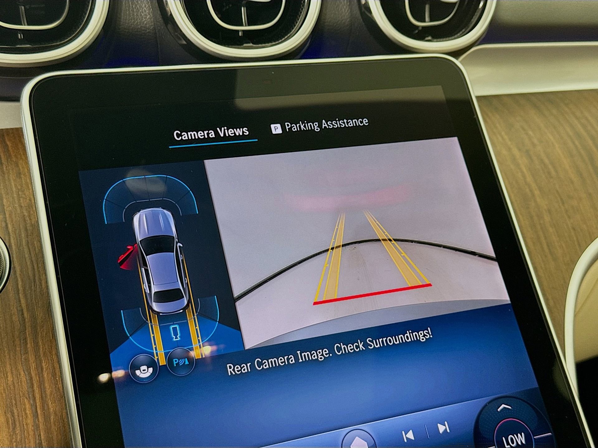 Used 2025 Mercedes-Benz C 300 Sedan image 14