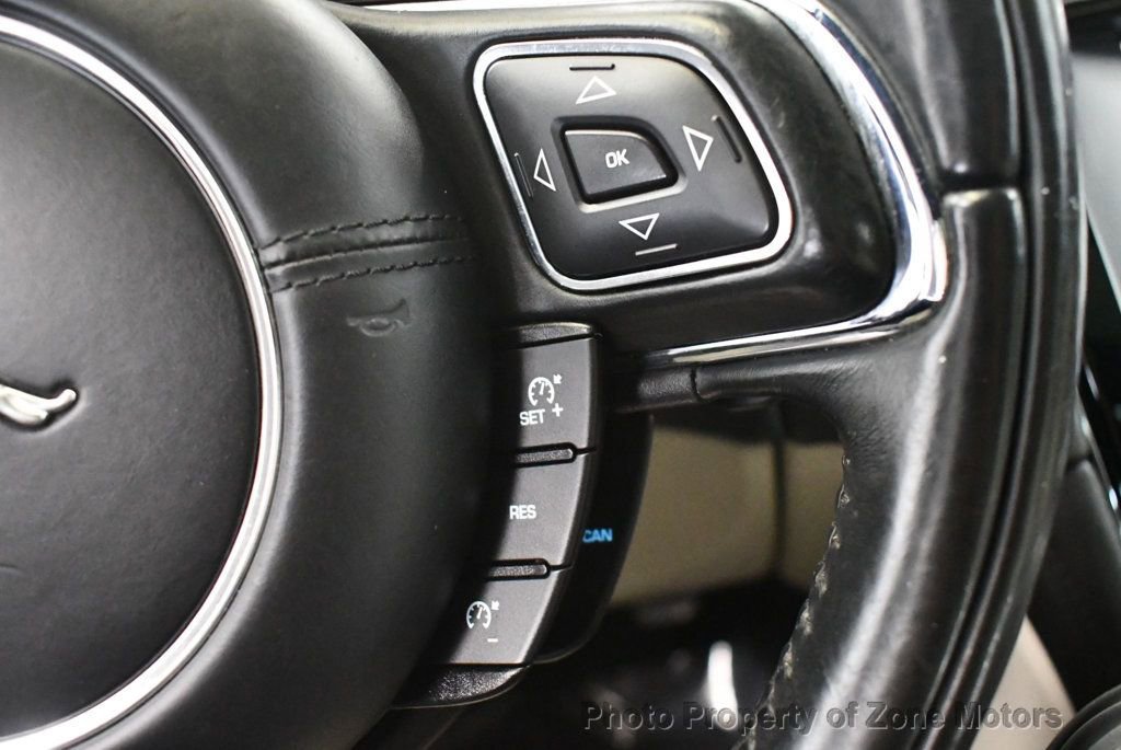 Used 2015 Jaguar XJ image 37