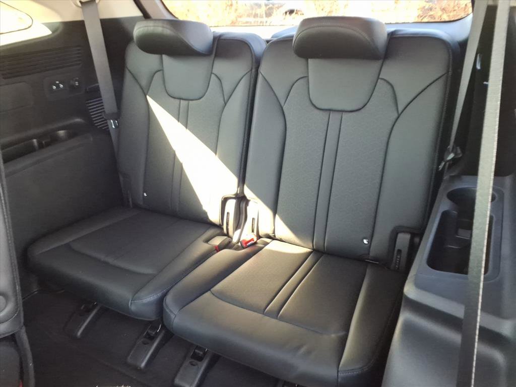 Used 2023 Kia Sorento EX image 29