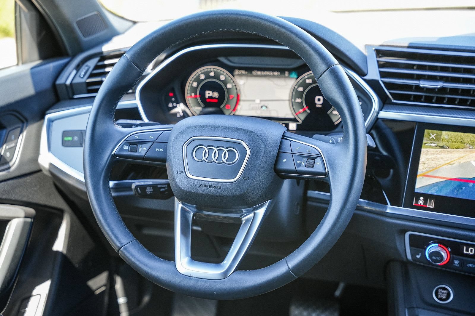 Used 2024 Audi Q3 2.0T Premium Plus w/ Premium Plus Package AWD/4WD image 15