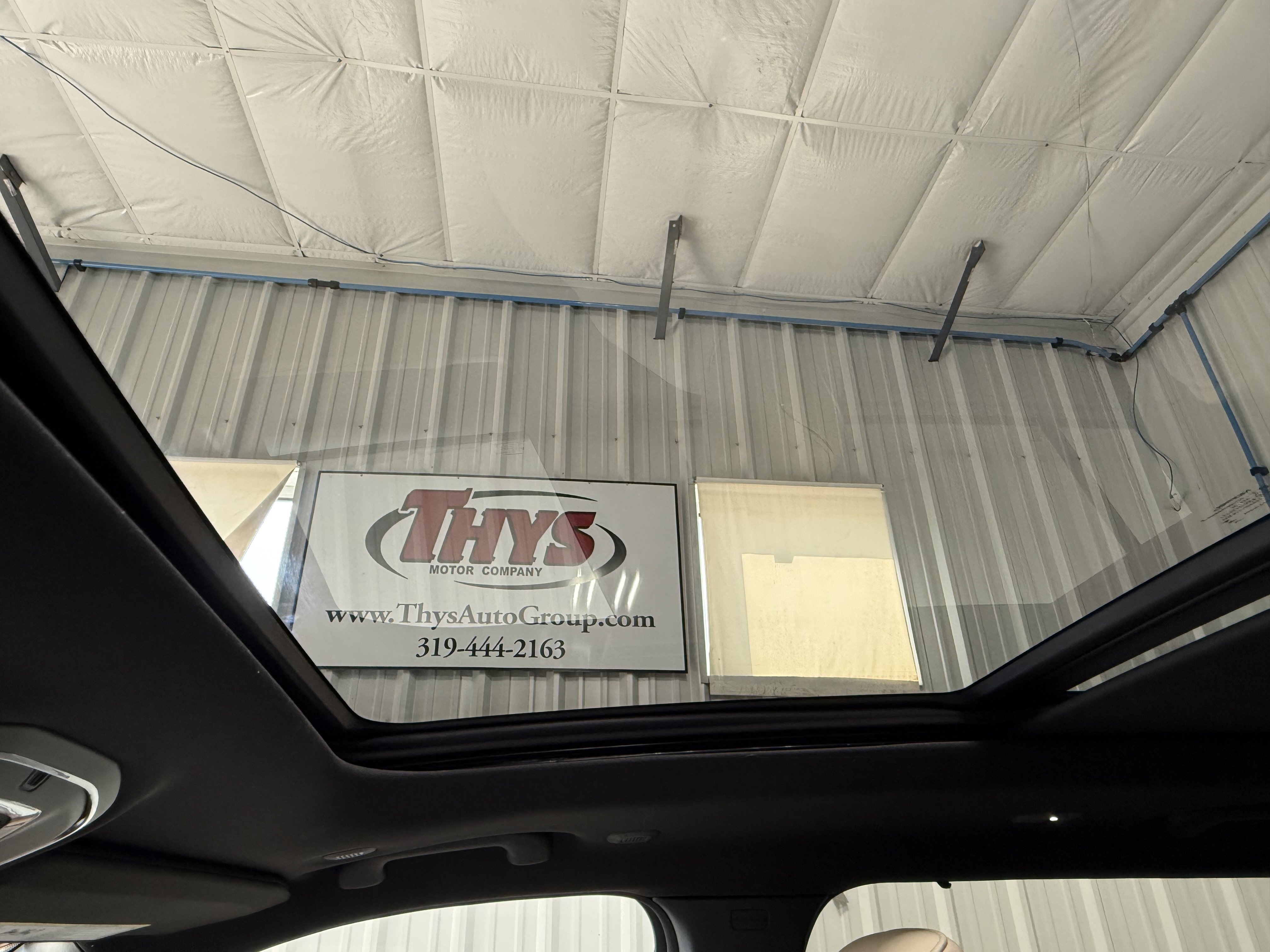 Used 2024 Jeep Grand Cherokee L Limited w/ Luxury Tech Group II AWD/4WD image 24