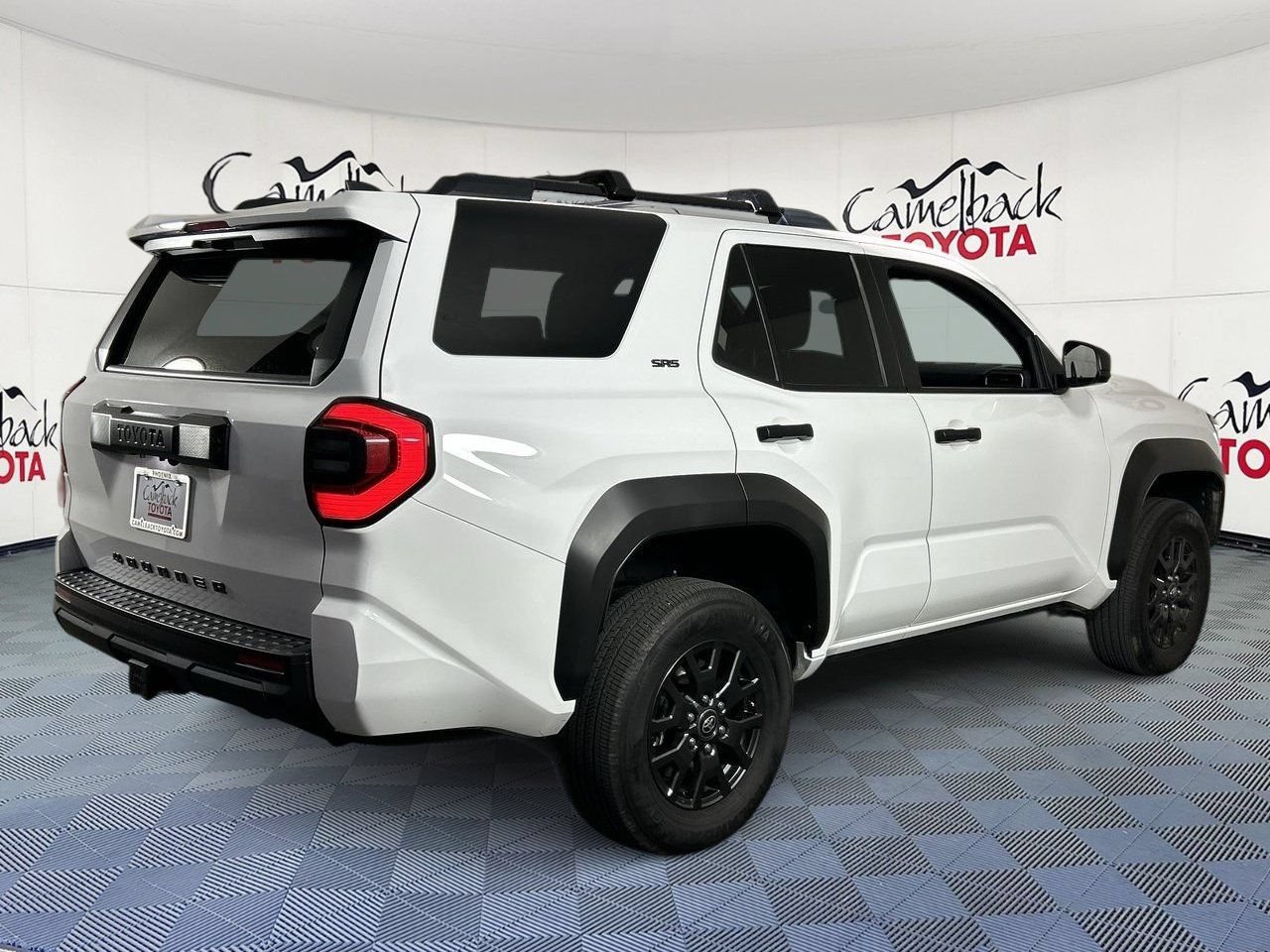 Used 2025 Toyota 4Runner SR5 AWD/4WD image 7